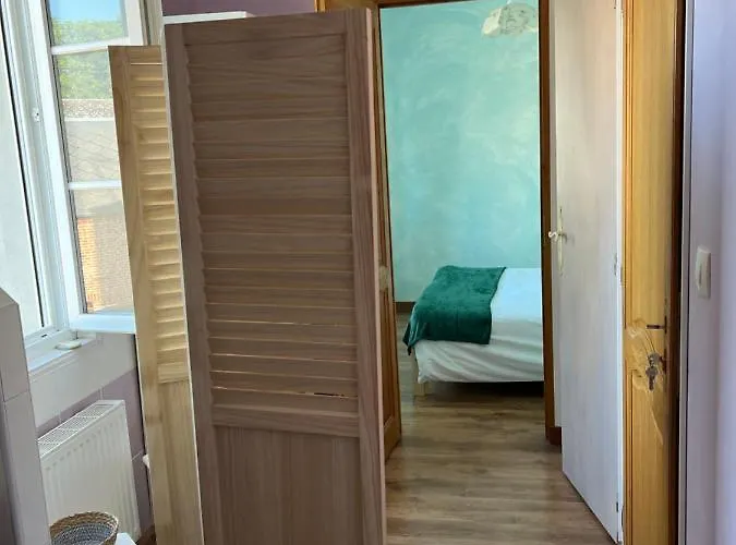 Les Mouettes Blessees Bed & Breakfast 3*